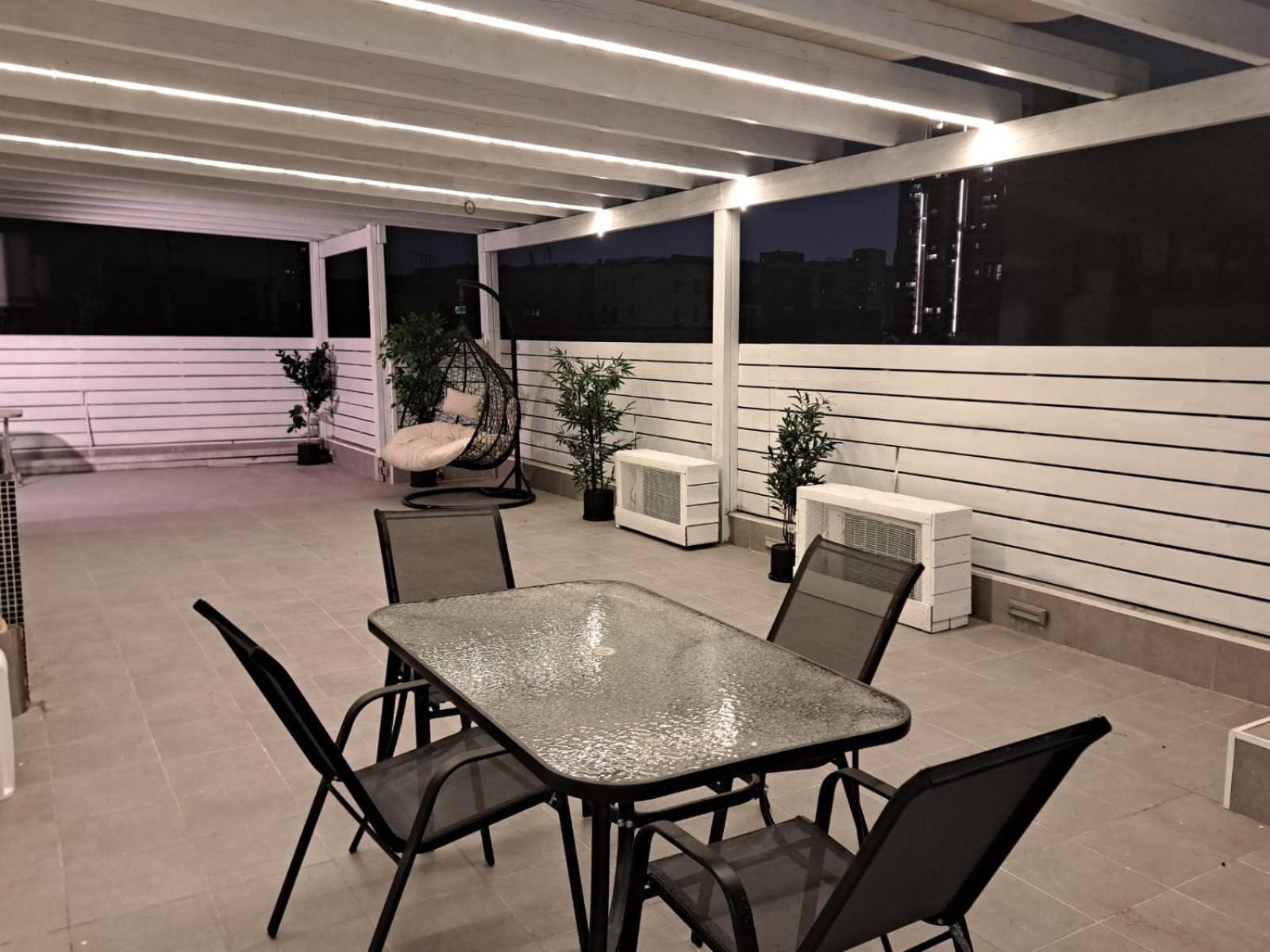 Authentic One Bedroom Apartment In City Center Jerusalem Exteriör bild