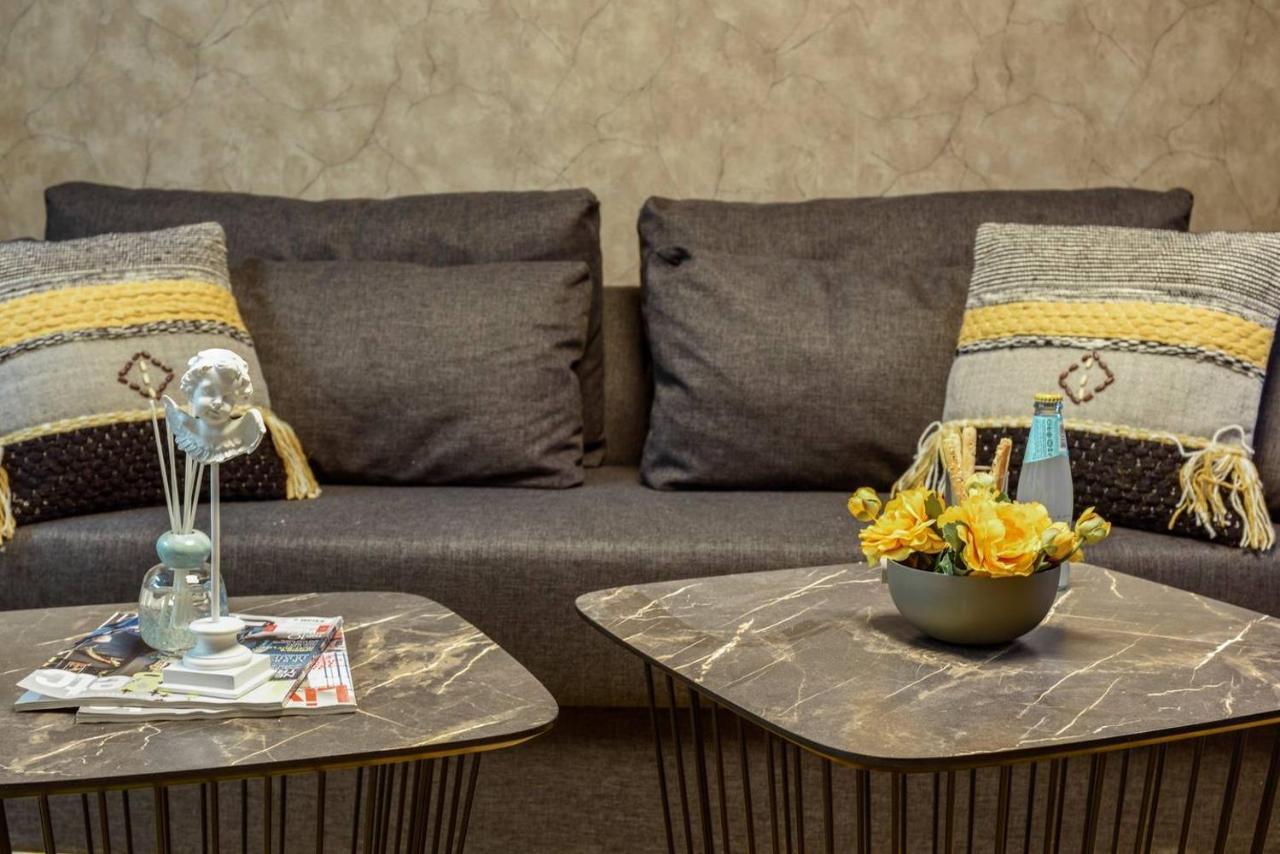 Authentic One Bedroom Apartment In City Center Jerusalem Exteriör bild